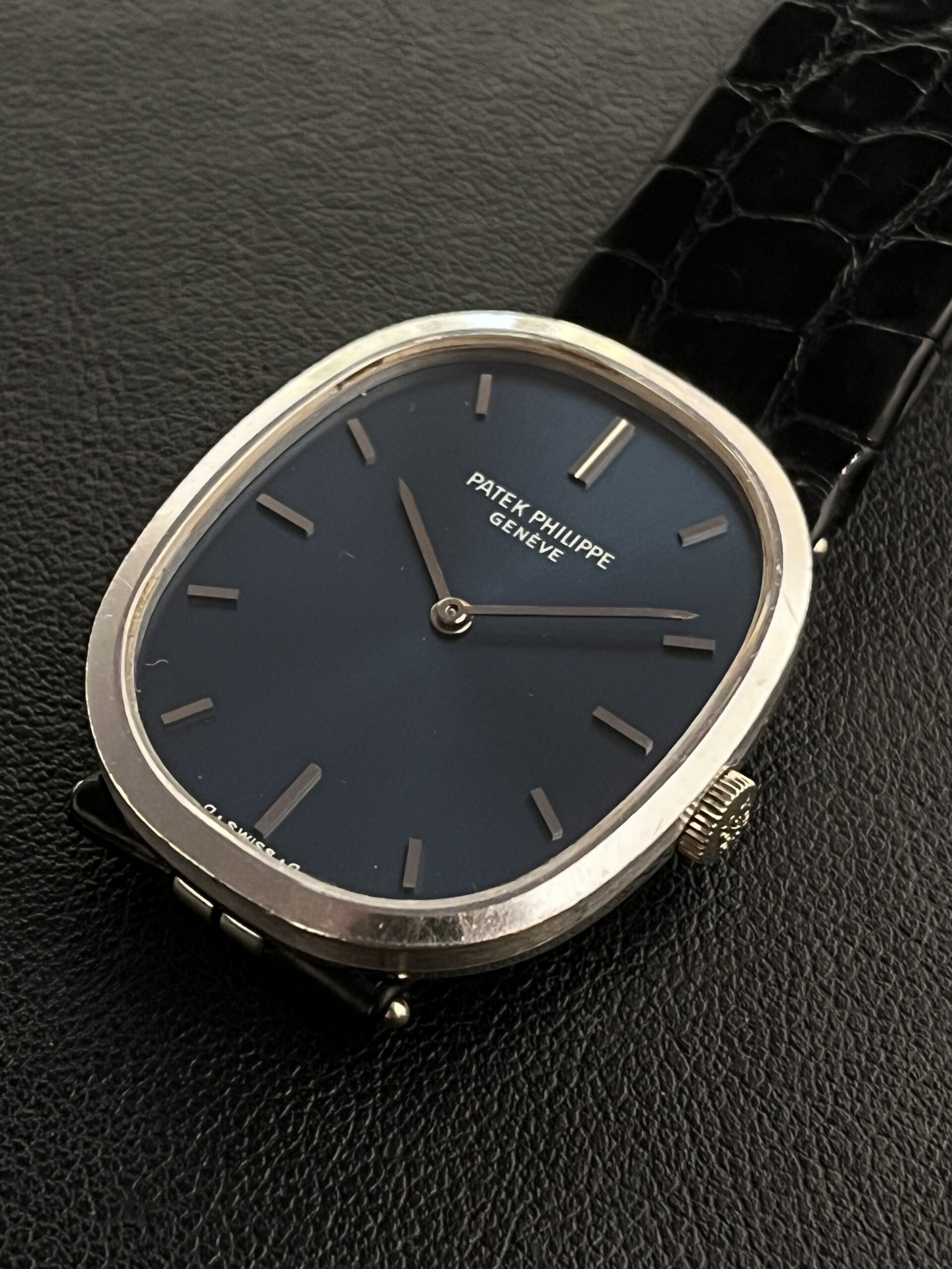 PATEK PHILIPPE Golden Ellipse BLUE DIAL